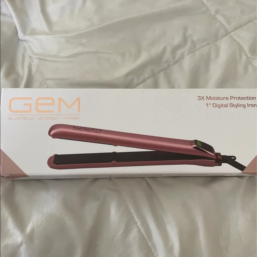 Gem pink styling tool